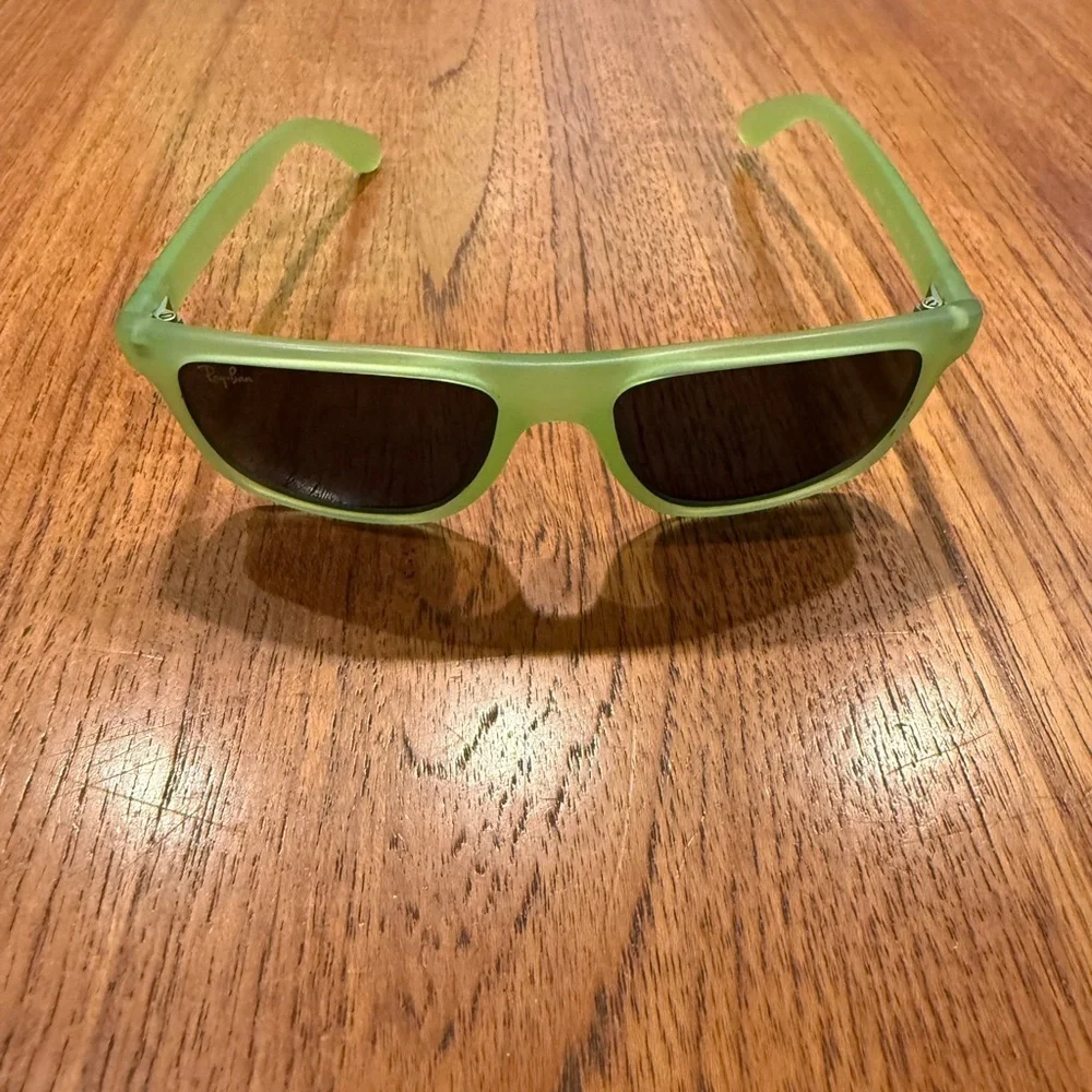 Ray-Ban RJ9057S 198/71 Junior Kid's Sunglasses 50 /15/ 130 3N - Picture 7 of 9
